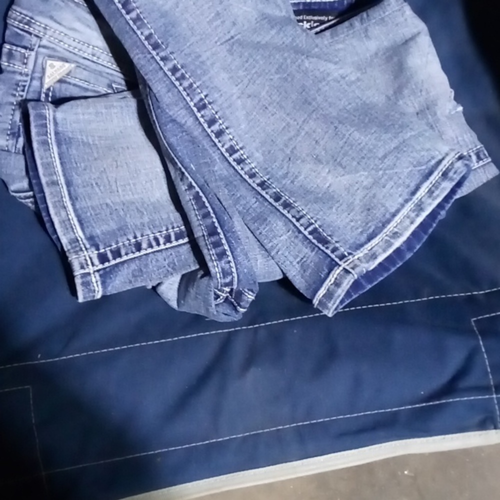 #2114 Buckle jeans Boys size 12L great school jeans no stains or damage - Picture 3 of 4